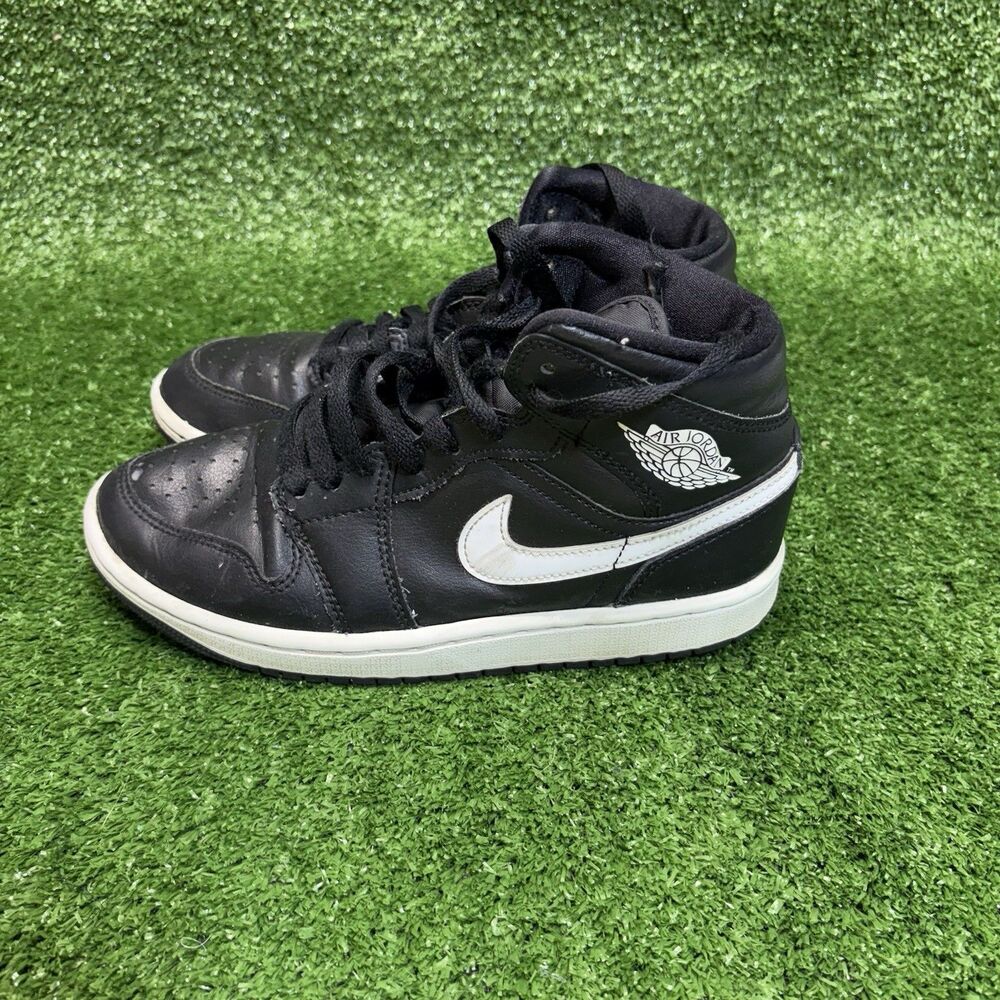 Nike Womens Air Jordan 1 Mid DV0991-001 White Black Basketball Shoes Size 6